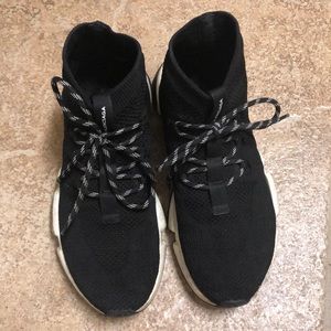 💯 Authentic Balenciaga speed lace-up sneakers